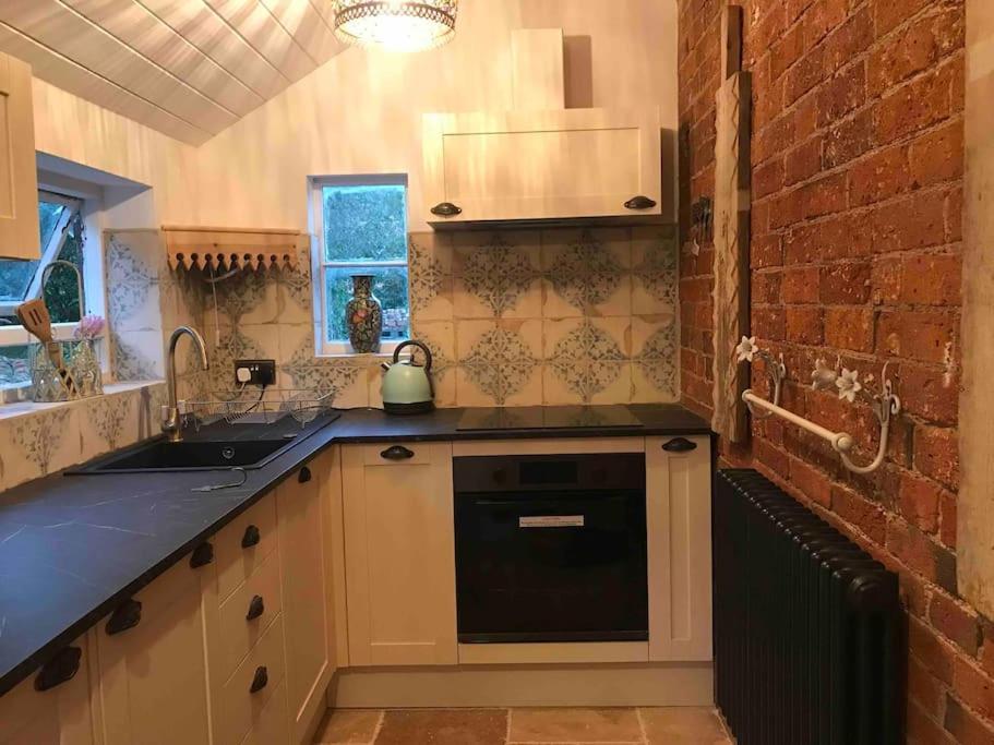Priory Meadow Cottage Long Bennington Εξωτερικό φωτογραφία